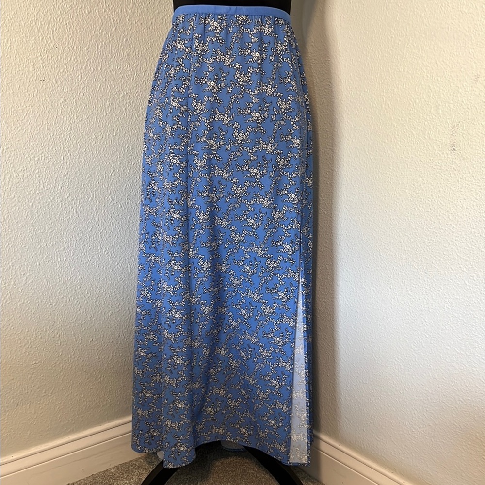 FC Blue and White Maxi Skirt with Slit for Casual Wear